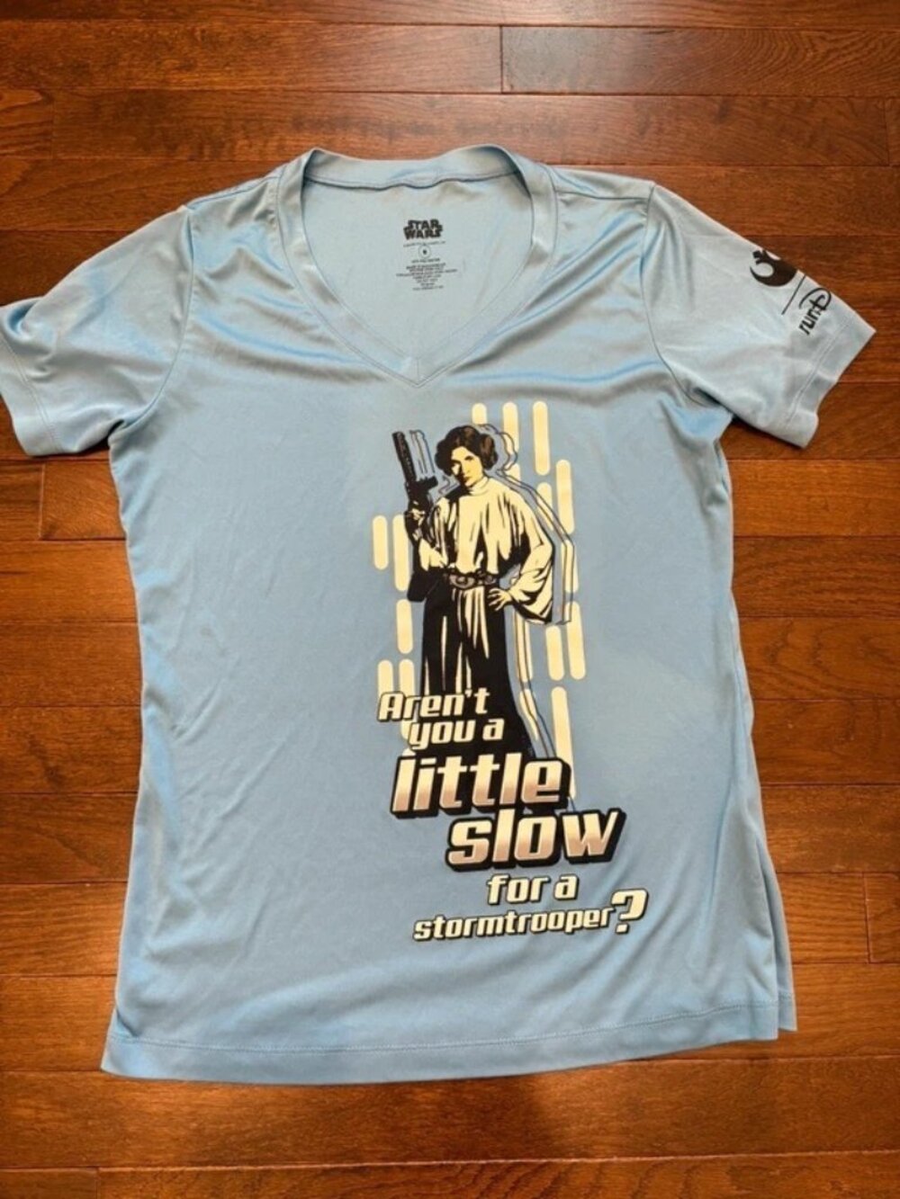 runDisney Star Wars Half Marathon Shirt Princess Leia Womens Medium Light Blue